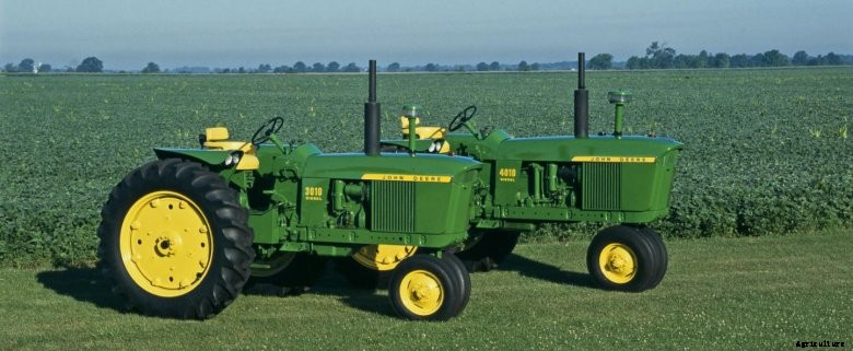 john-deere-3010-4010 100 Years of John Deere Tractors